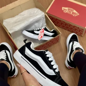 Vans Knu Skool